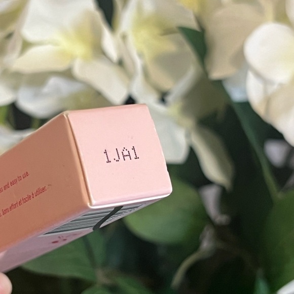 ONE/SIZE BROWKIKI • TINTED NOURISHING BROW GEL • VARIOUS COLORS AVAILABLE - Picture 11 of 13